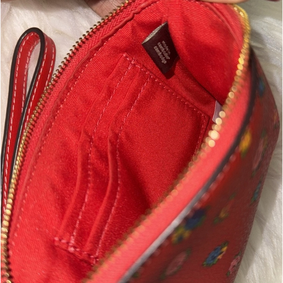 Women's Coach Floral Print Wristlet Small Red EUC - Picture 7 of 10